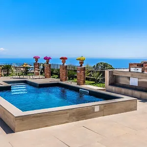 Casa Zu' Saru Holiday home